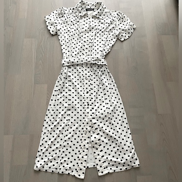 bebe Dresses & Skirts - bebe White Polka Dot Midi Dress with Black Dots